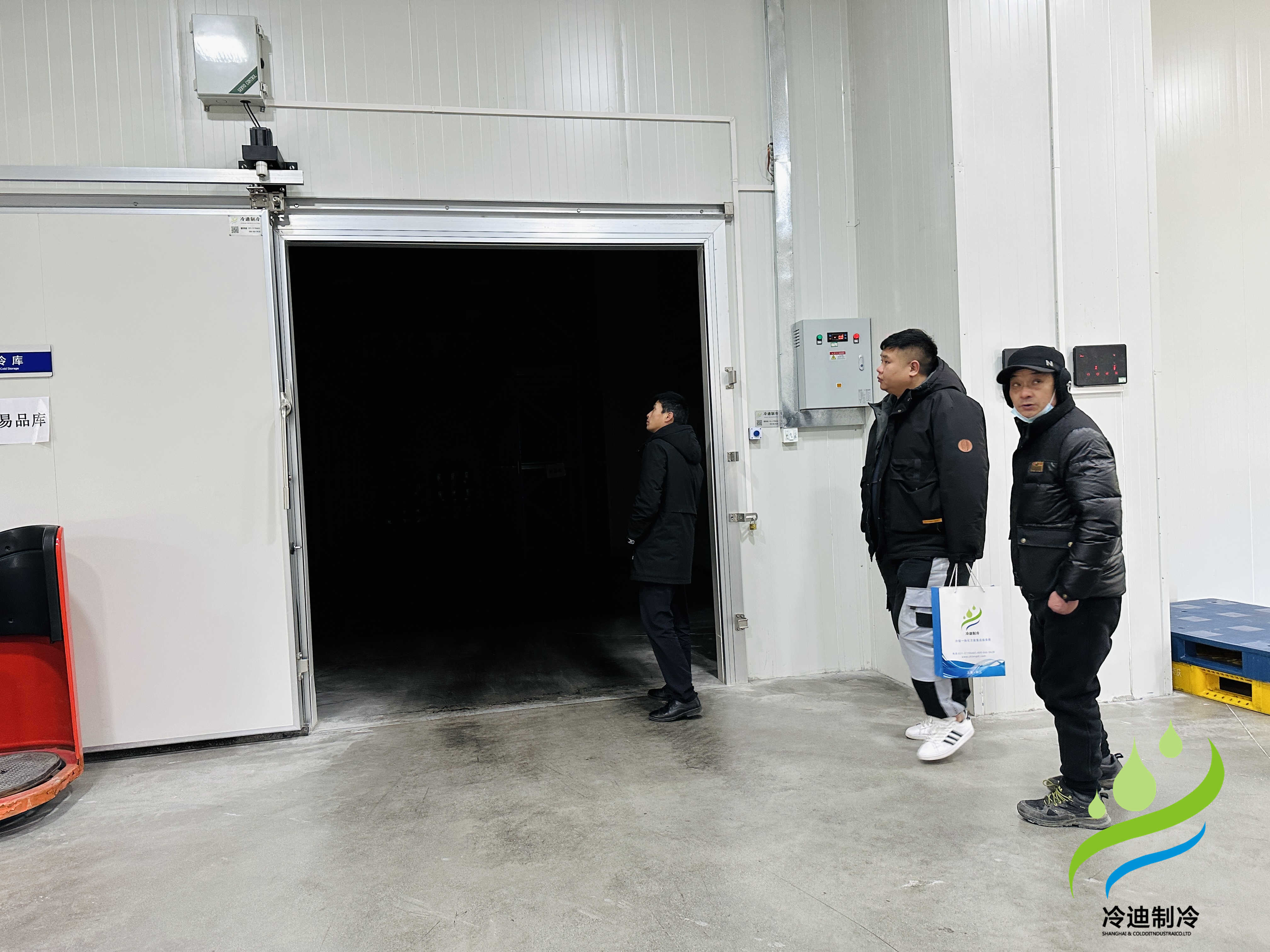 建造大型冷鏈物流冷庫造價(jià)多少錢一平米？