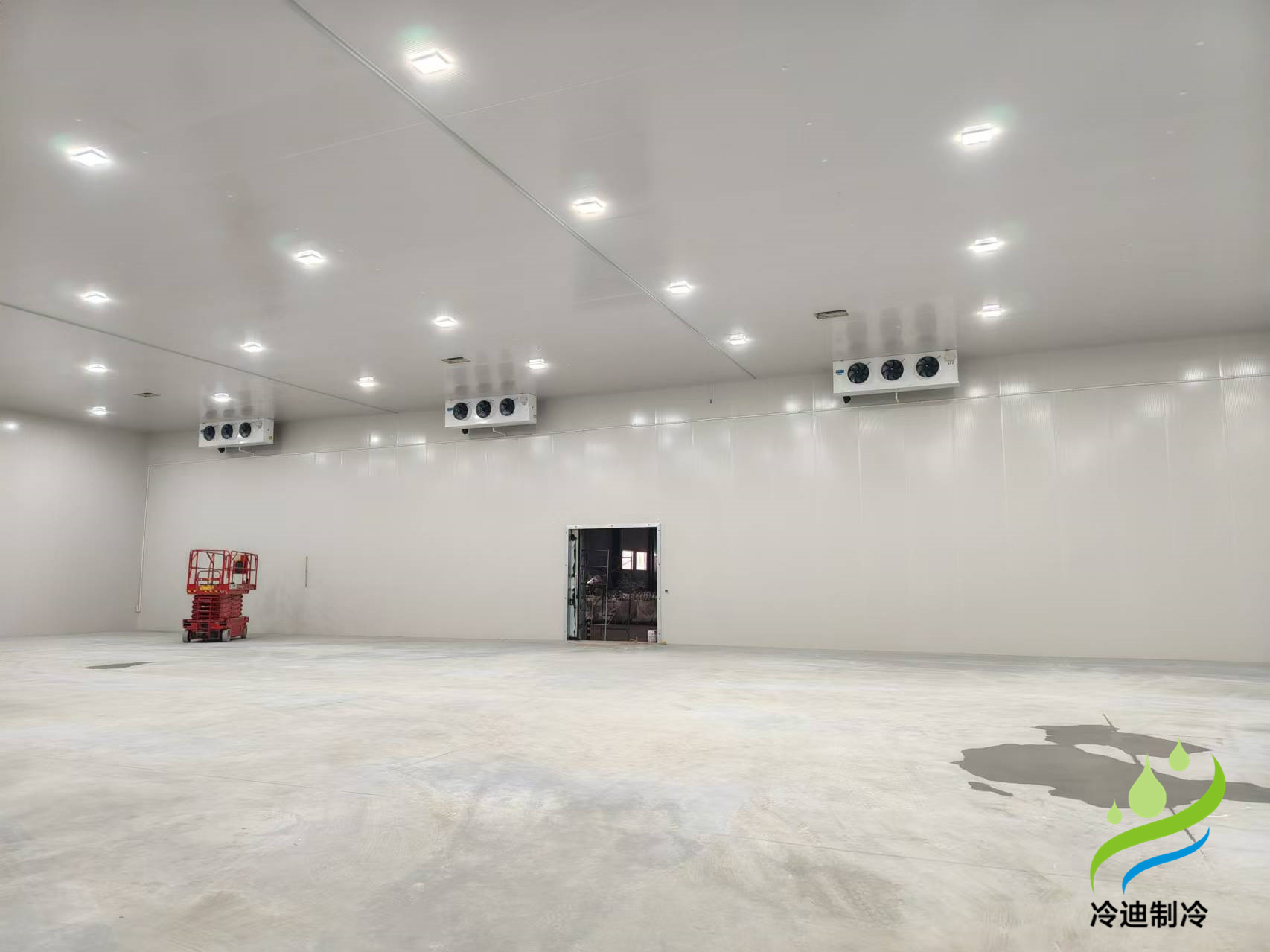 保稅區(qū)安裝500平米陰涼倉(cāng)庫(kù)和冷庫(kù)造價(jià)多少錢？